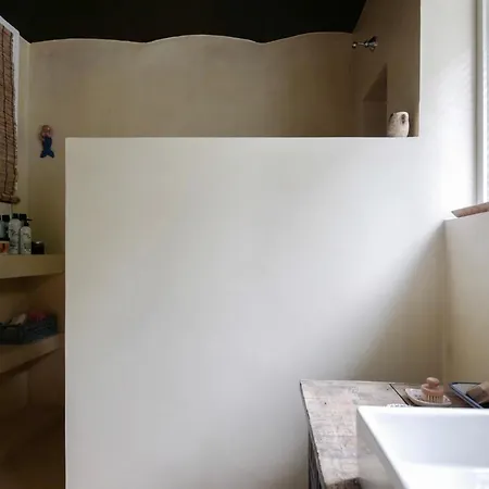 Maison Mouz לינה וארוחת בוקר 3*