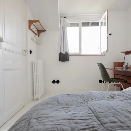 Maison Mouz לינה וארוחת בוקר 3*