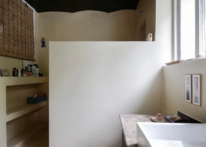 Maison Mouz לינה וארוחת בוקר 3*