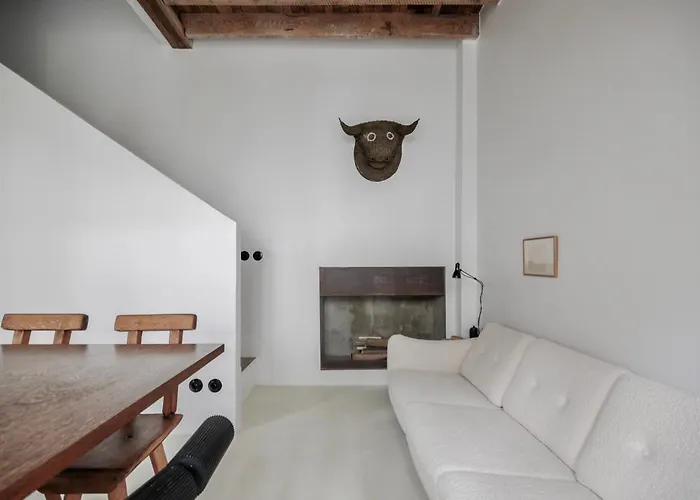 Maison Mouz לינה וארוחת בוקר